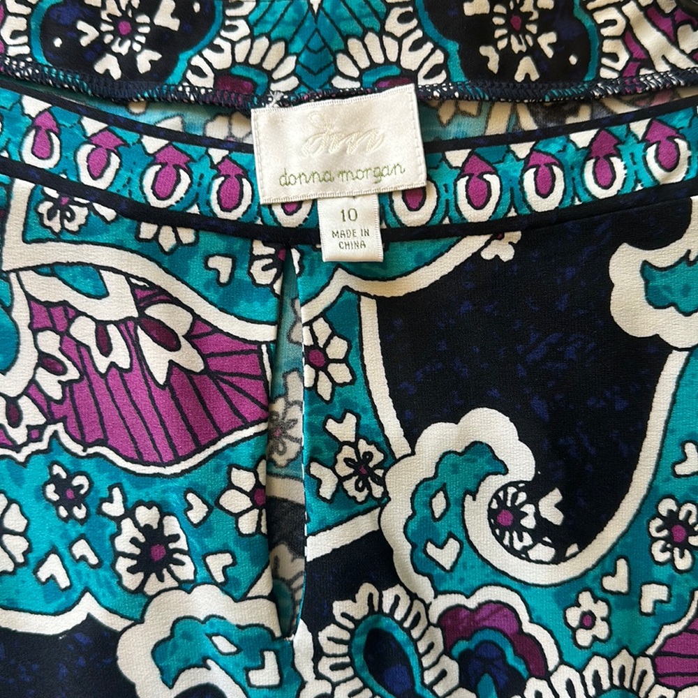 💖Donna Morgan colorful boat neck dress with 3/4 sleeves and fabric belt - Picture 2 of 3